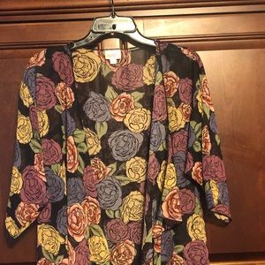 Small Floral LuLaRoe Shirley